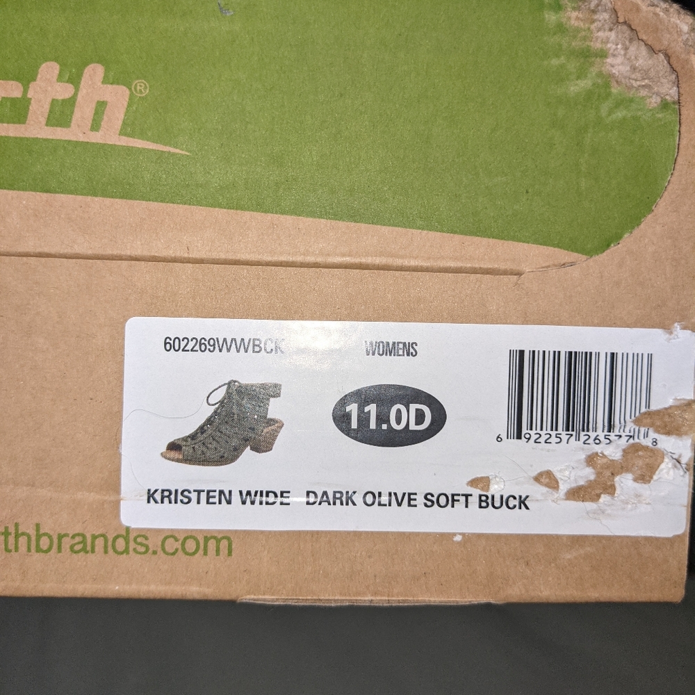 Earth Kristen heeled sandals Size 11W olive color